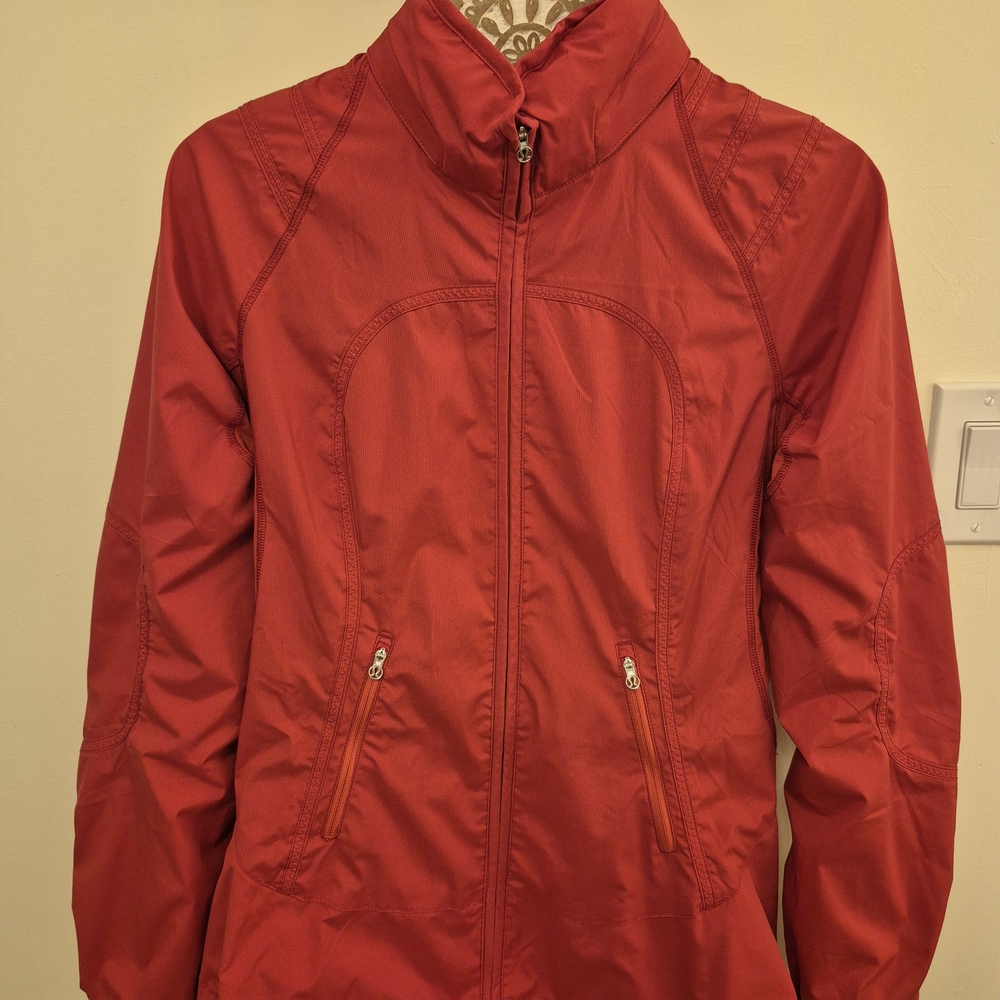 Lululemon Run Make a Break Red Jacket